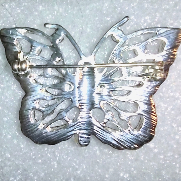 Vintage Butterfly Brooch - Picture 7 of 9